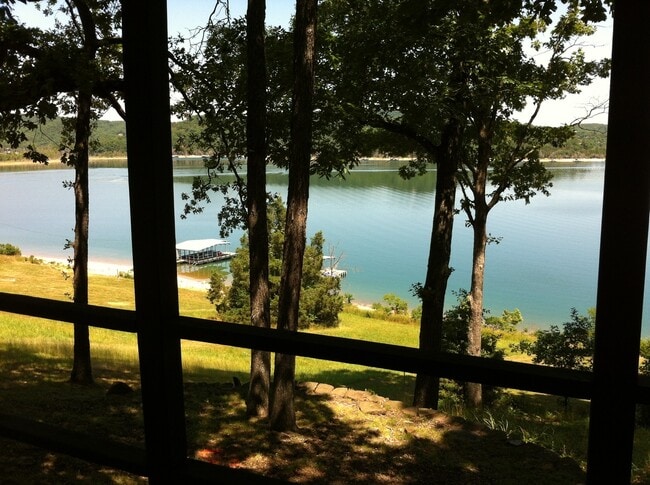 Building Photo - Unique LAKE FRONT cabin for Lease! Steps to water, BEAUTIFUL VIEW! Beaver Lake Garfield area.