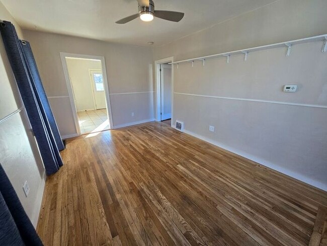 Photo - Bright 1 Bedroom Duplex with Classic Charm near Virginia Lake