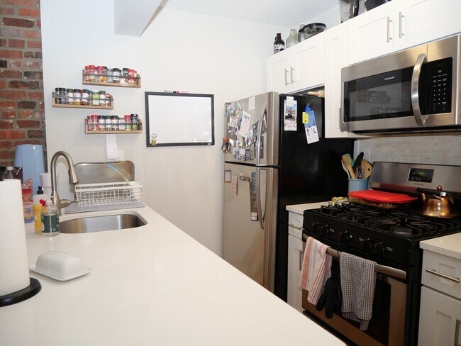 255 Paris St Unit 2