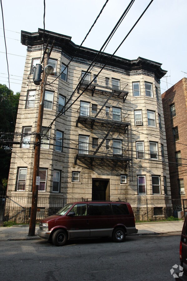 Photo - 81 Saratoga Ave