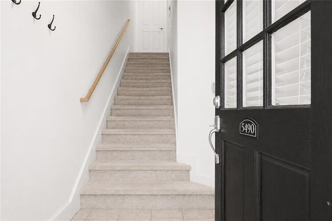 Photo - 5490 Glenridge Park NE