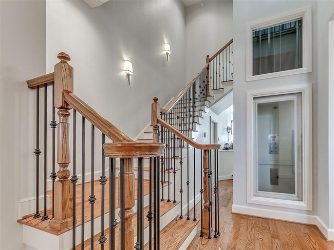 Photo - 414 NE 2nd St