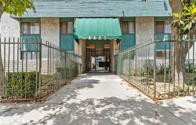 Building Photo - 8801 Willis Ave Unit B6
