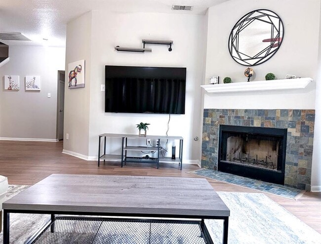 Photo - 11321 Avering Ln