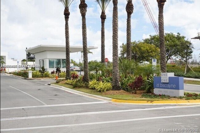 Photo - 14951 Royal Oaks Ln Unit 1104