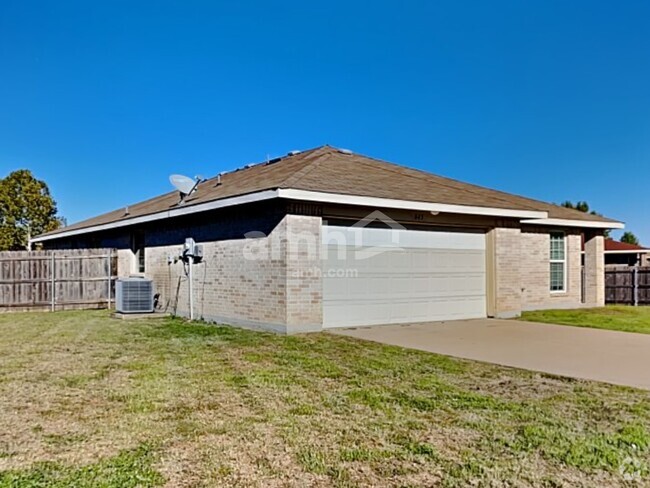 Building Photo - 845 Horseshoe Ct Rental