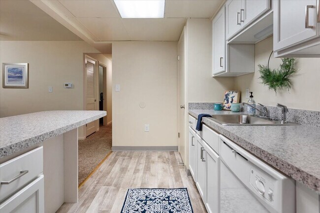 Parkwood Apartments