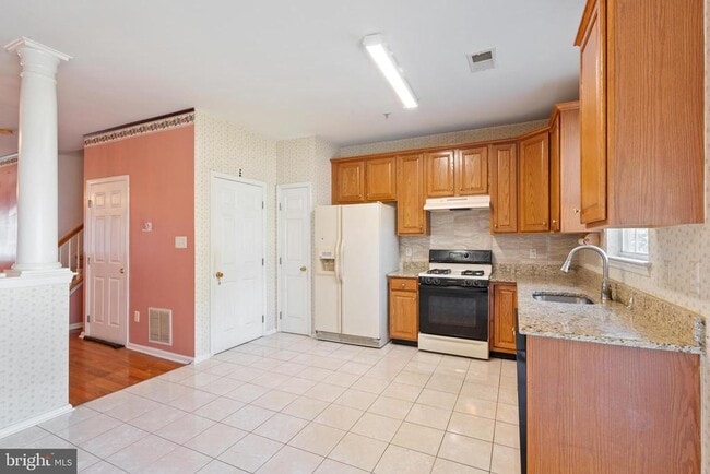 Photo - 1209 Blossom Cir