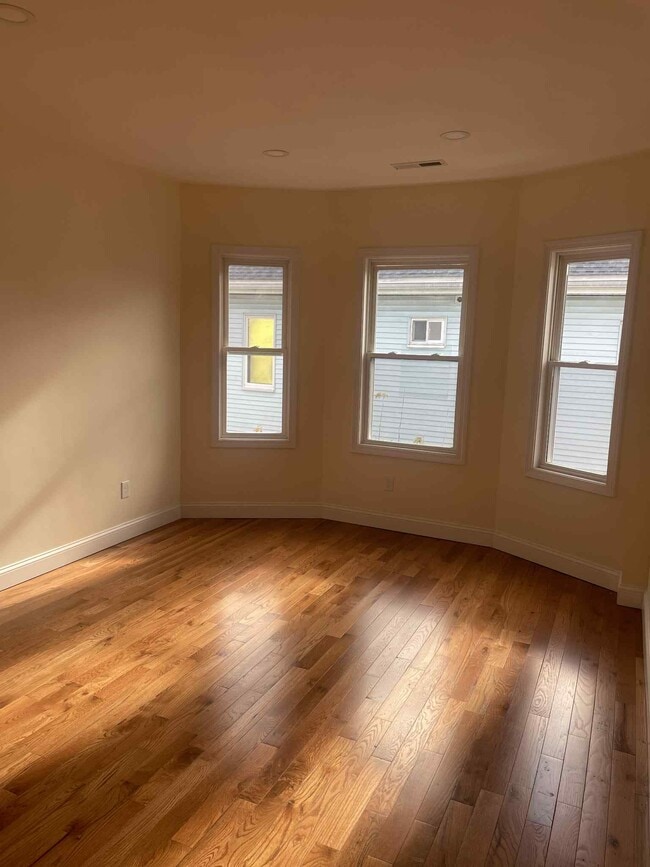 Photo - 6 Millet St Unit 3