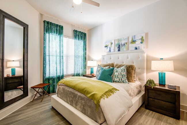 Photo - The Flats at Ballantyne Apartments