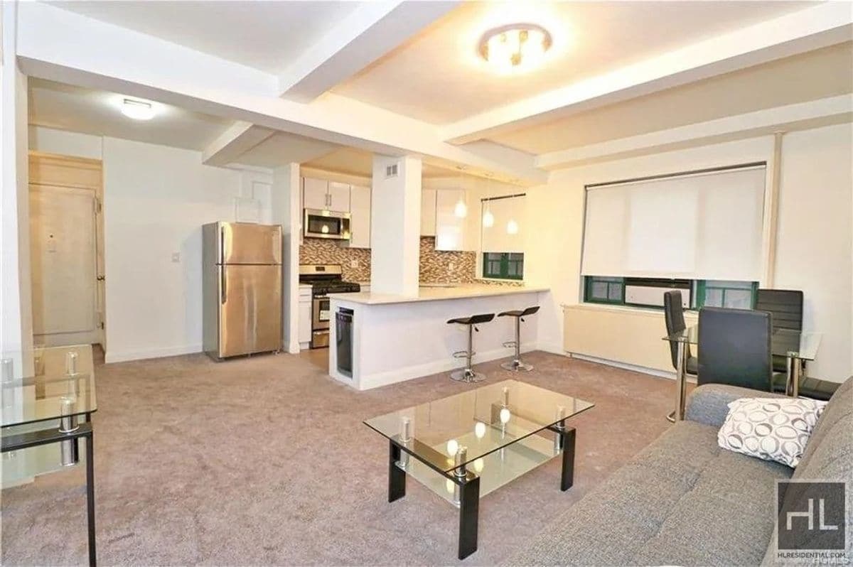 Photo - E Tremont Ave Unit 4