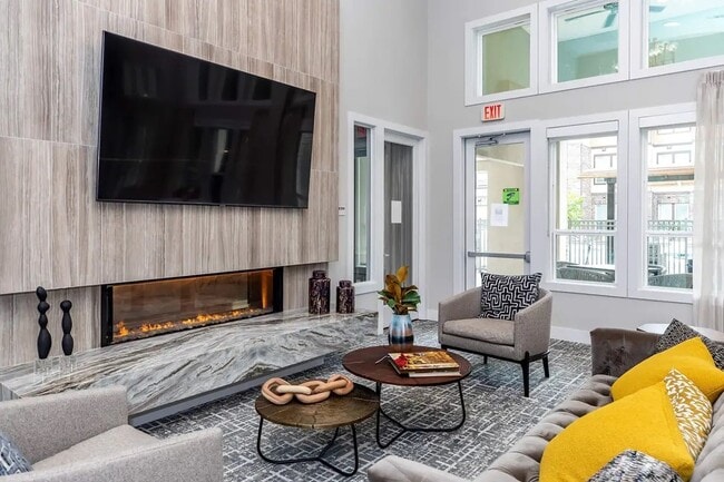 Photo - 540 Richcrest Dr