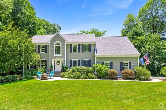 Building Photo - 1 Boxwood Rd Rental