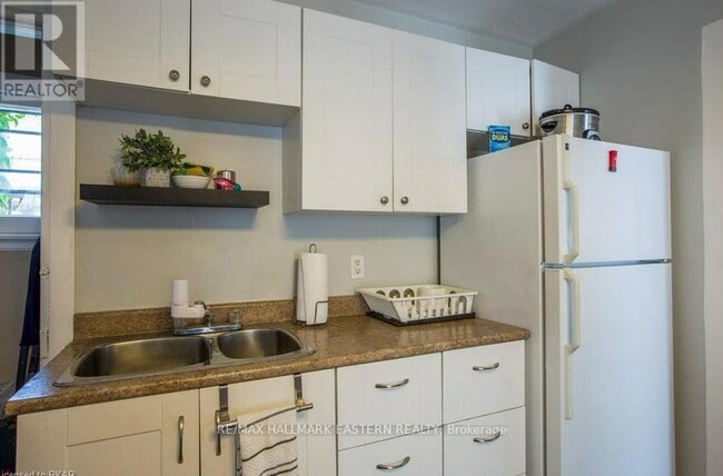 Photo - 279 William St Unité Main Floor