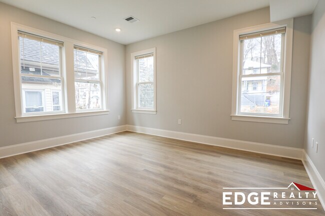 Photo - 100 Brooks St Unidad 2