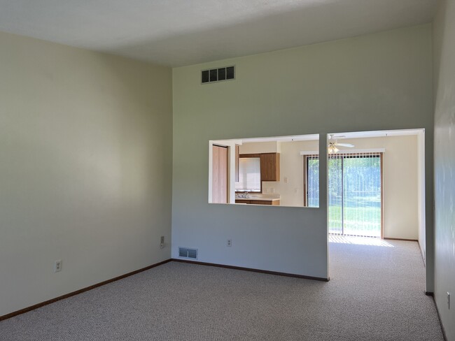 Photo - 7548 Anderson Ave NE