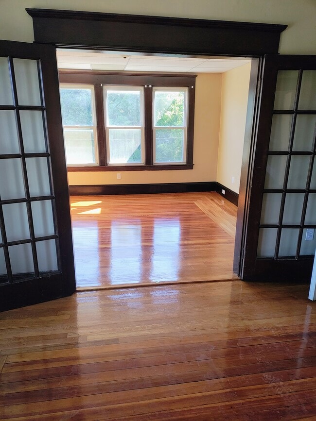 Photo - 36 Saint James Ave