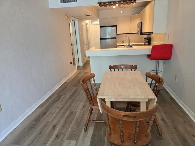 Photo - 1224 SW 16th Ave Unit F