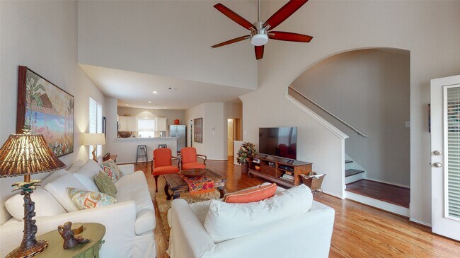 Photo - 1321 Paige St