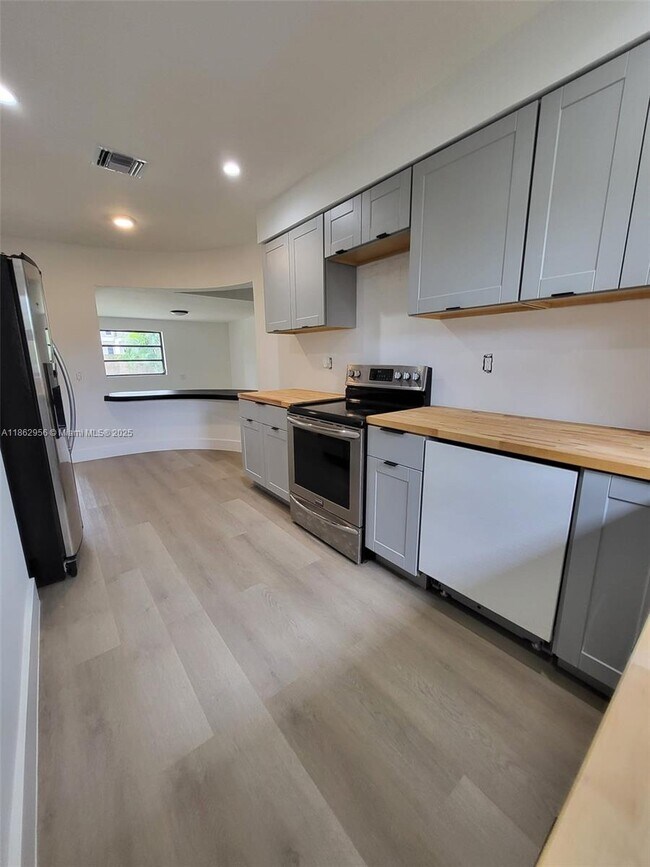 Photo - 816 NE 91st Terrace