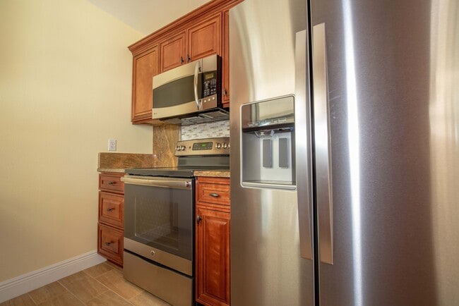 Photo - 619 Guild Dr