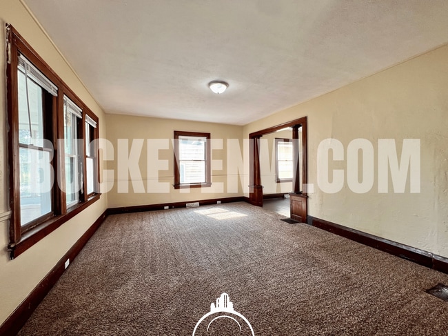 Photo - 1110 Harding Dr