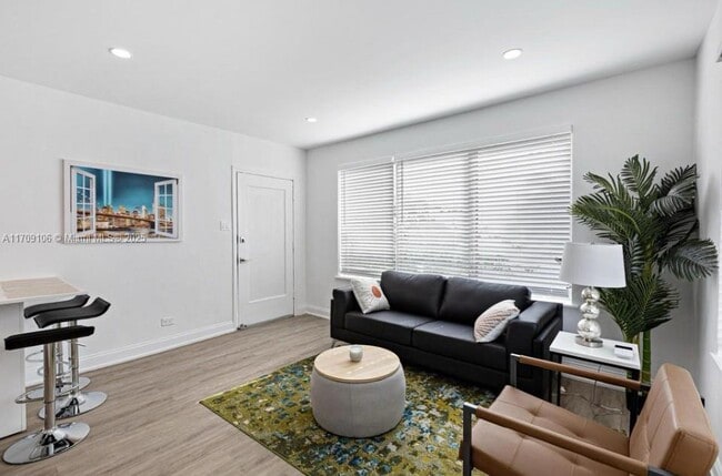 Photo - 830 9th St Unit 25