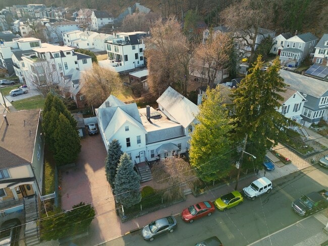 Building Photo - 26 Sterling Pl Unit 4