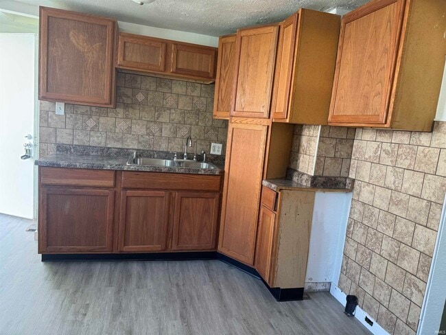 Photo - 2110 E Yale Ave