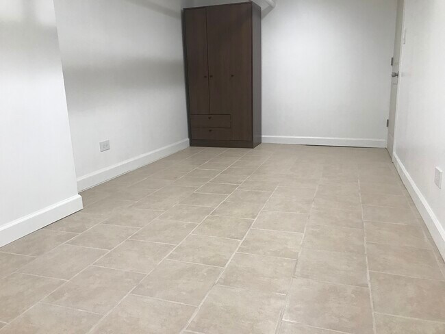 Photo - 6644 N Campbell Ave Unit 1