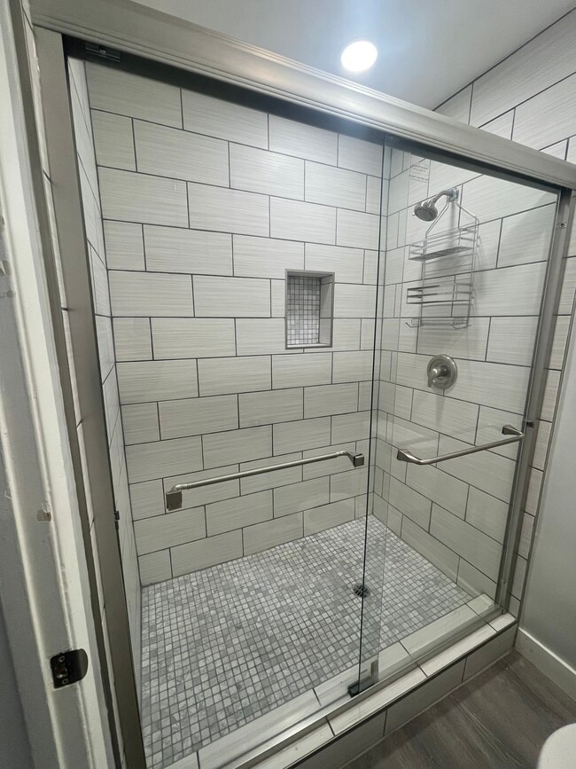 Photo - 350 N Crescent Drive