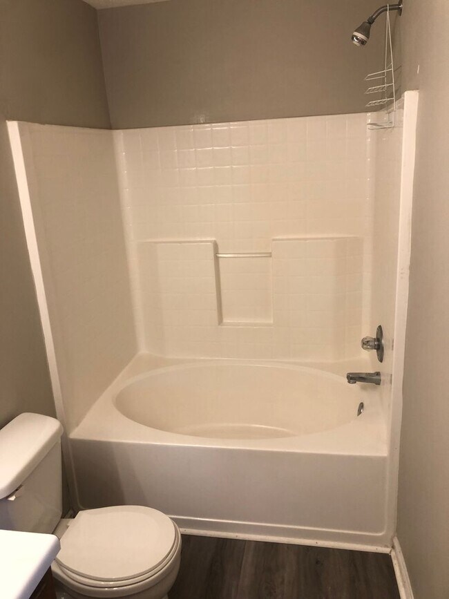 Photo - 311 Parker Pl SW