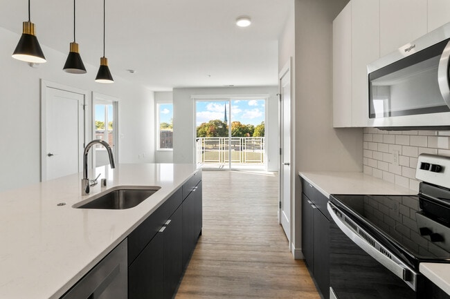 Photo - 5945 6th Ave Unit 402