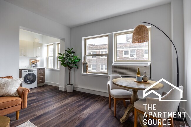 Photo - 1555 W Hollywood Ave Unit 408