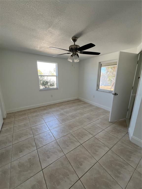 Photo - 449 Skylark Ln NW