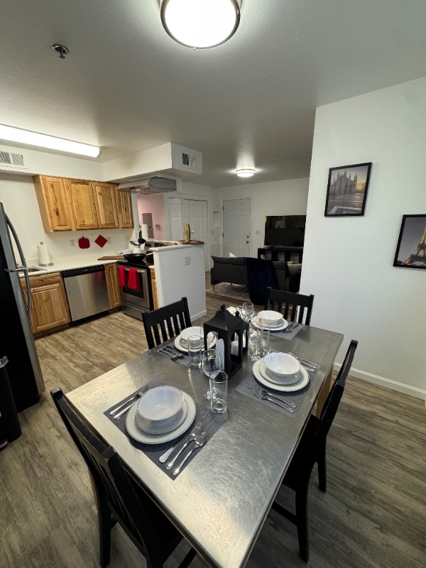 Photo - 10 Gentry Wy Unidad 101