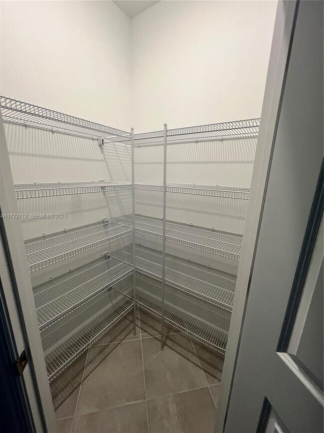 Photo - 17417 Muscat Ln