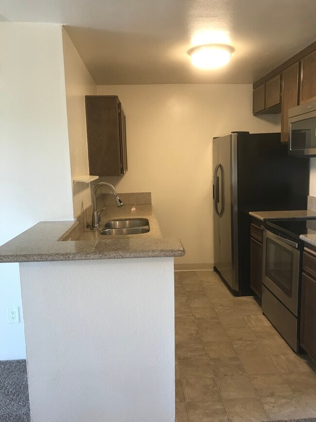 Photo - 6151 Rancho Mission Rd Unidad #209 Rental