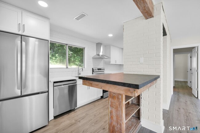 450 Danbury Rd
