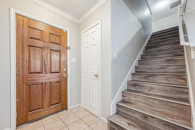 10043 Morocco Rd