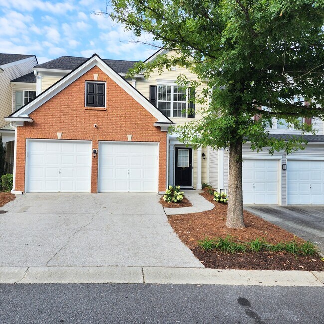 Photo - 220 Regent Sq Townhome