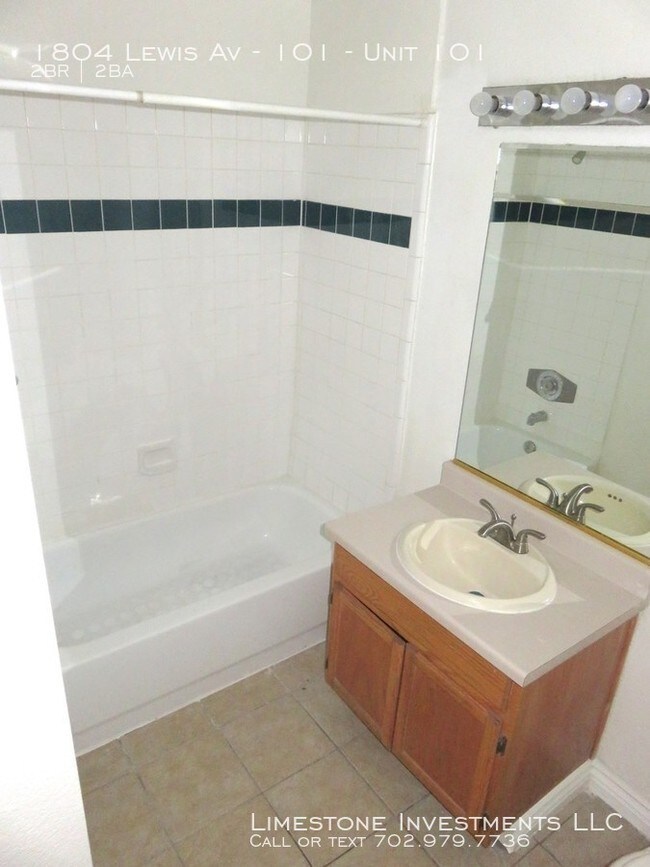 Huge 2 bedroom 2 bath near Fremont Street Apartment Unit 101 Las