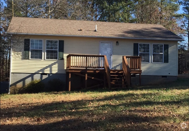 Building Photo - 2 Bedroom, 2 Bathroom Home Available in Ca...