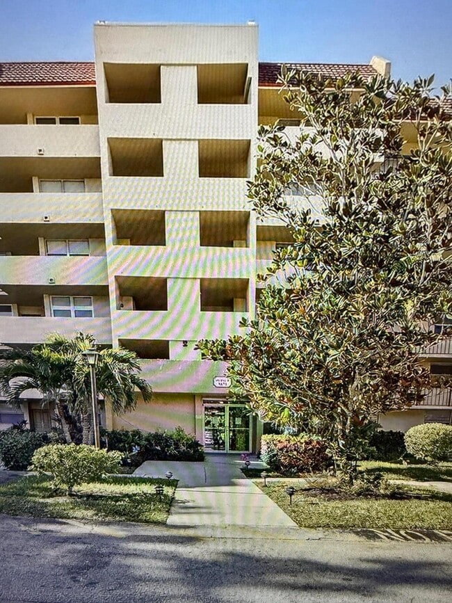 Building Photo - 3671 Environ Blvd Unit 169