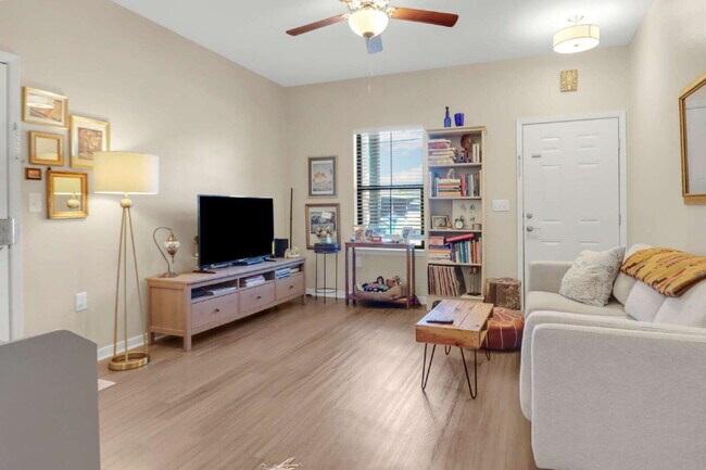 Photo - 522 Arthur St