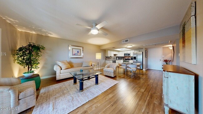 Building Photo - 7950 E Camelback Rd Unit 610
