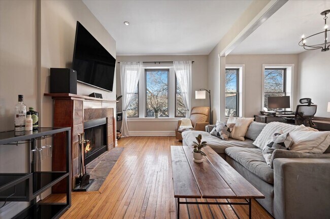 Photo - 2013 W Concord Pl Unit C