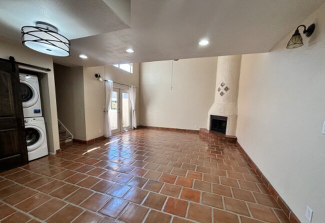 Photo - 7023 E 4th St