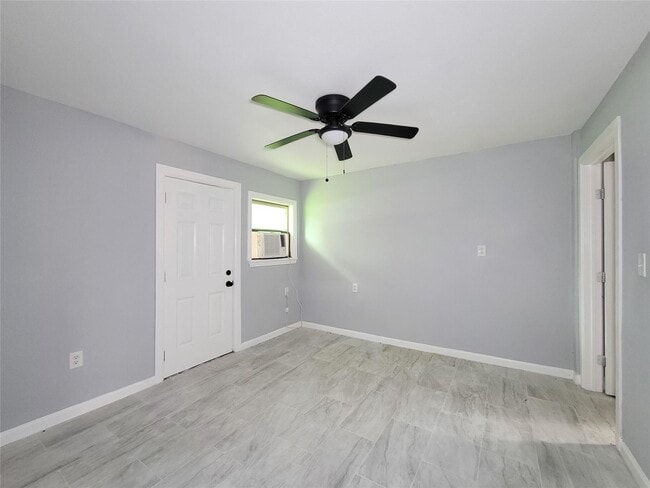 Photo - 5103 Karu Dr