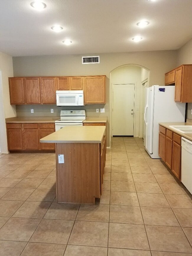 Photo - FREE RENT OAC  4 bedroom  3 car garage RV Gate